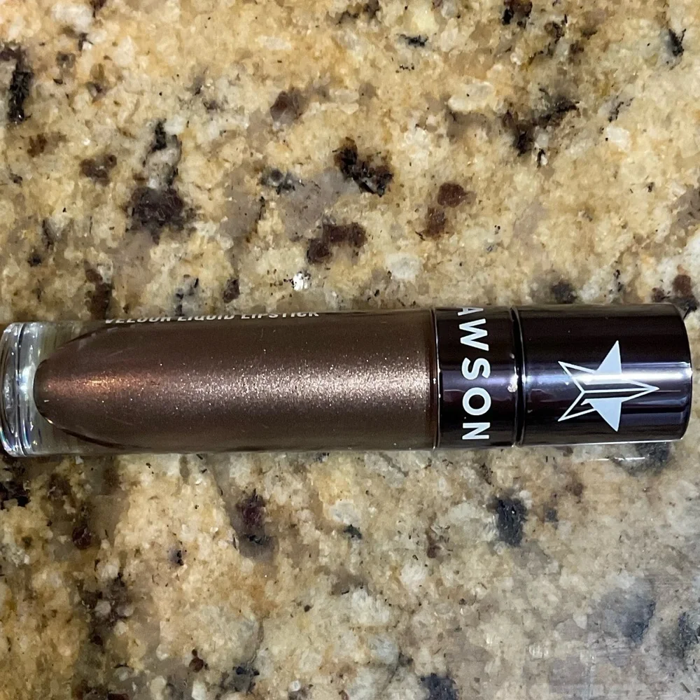 🎉 SALE JEFFREE Star Velour Liquid Lipstick in Shane